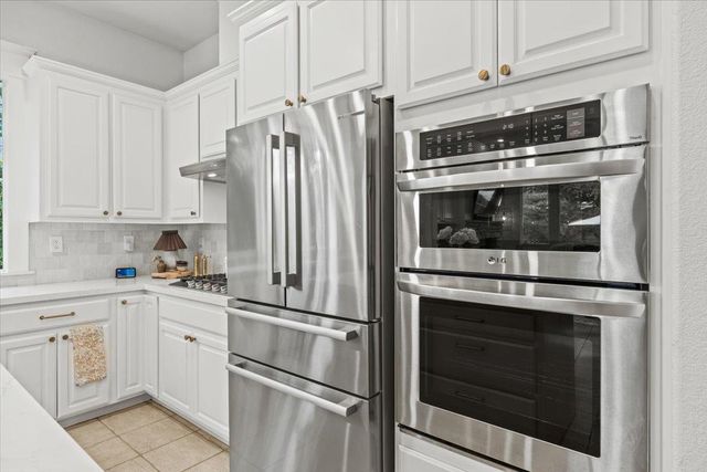 4106 Poppleton Way, Carmichael, CA 95608