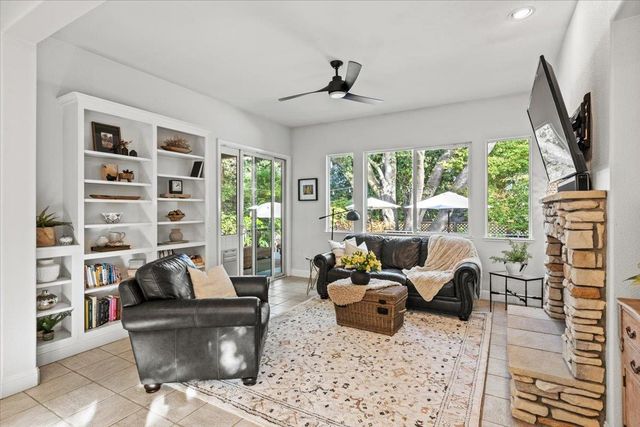 4106 Poppleton Way, Carmichael, CA 95608