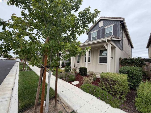 2282 S Podere Dr, Mountain House, CA 95391