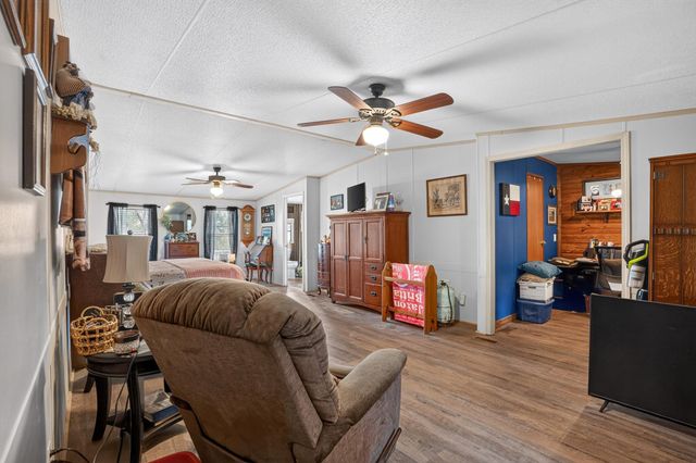 63 Wood Harbor, Trinity, TX 75862