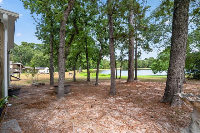 63 Wood Harbor, Trinity, TX 75862