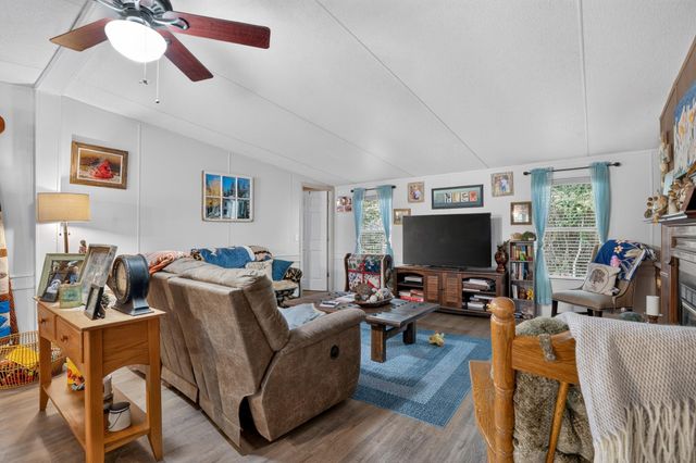 63 Wood Harbor, Trinity, TX 75862