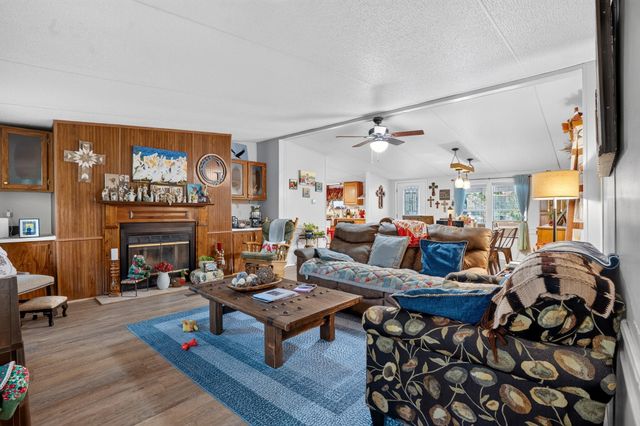 63 Wood Harbor, Trinity, TX 75862