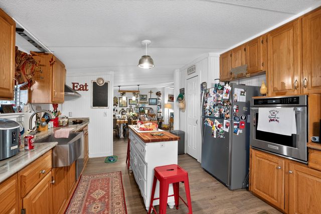 63 Wood Harbor, Trinity, TX 75862