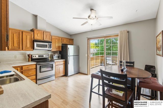 1635 N 123 Street, Omaha, NE 68154