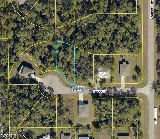 8008 Vega CT, Labelle, FL 33935