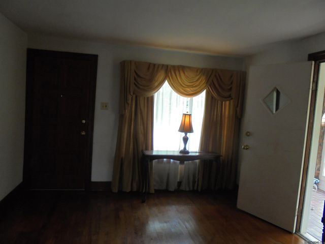 2411 Valley St, Baton Rouge, LA 70808