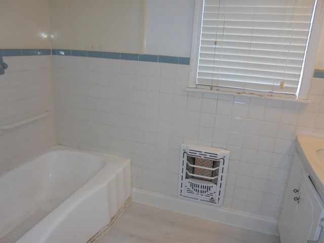 2411 Valley St, Baton Rouge, LA 70808