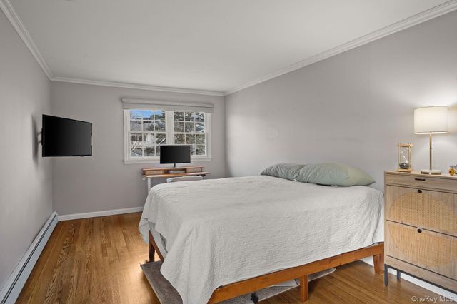 3 Kew Court, Huntington, NY 11743