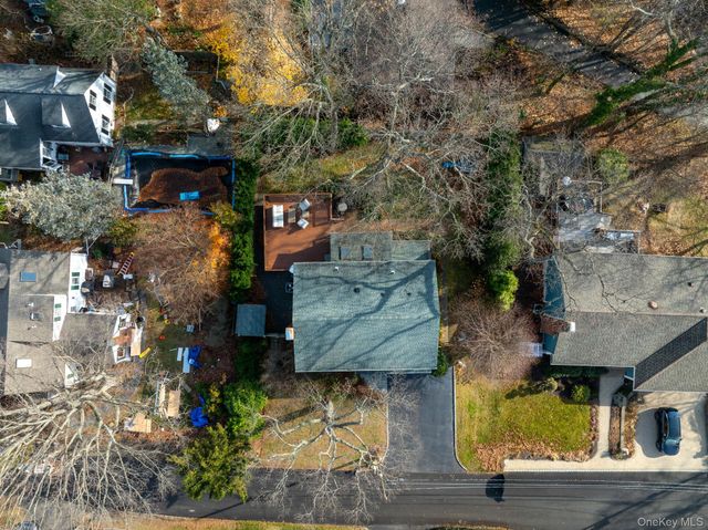 3 Kew Court, Huntington, NY 11743