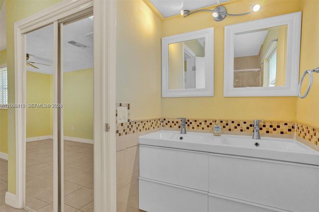 7131 NW 24th Pl 7131, Sunrise, FL 33313