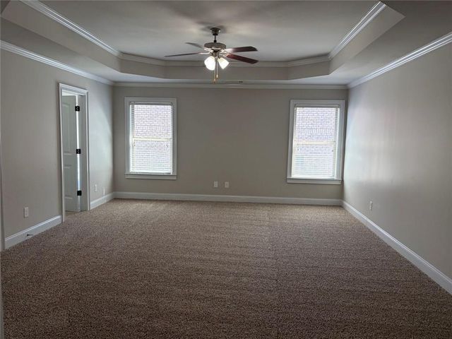 410 Live Oak Pass, Loganville, GA 30052