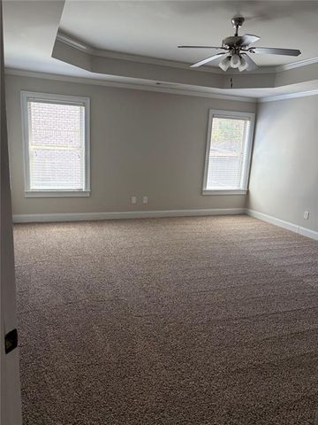 410 Live Oak Pass, Loganville, GA 30052