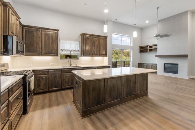 4309 Rose Garrison Lane, Arlington, TX 76005