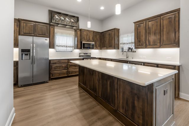 4309 Rose Garrison Lane, Arlington, TX 76005