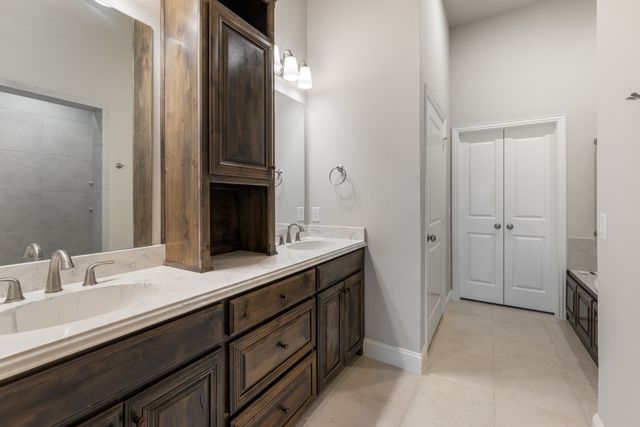 4309 Rose Garrison Lane, Arlington, TX 76005