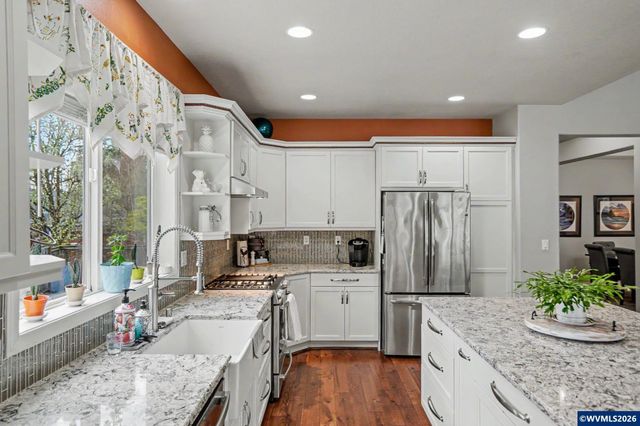 212 Greenlink Wy, Newberg, OR 97132