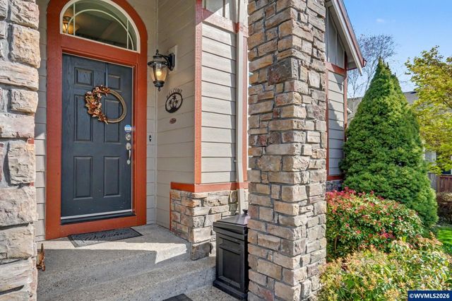 212 Greenlink Wy, Newberg, OR 97132