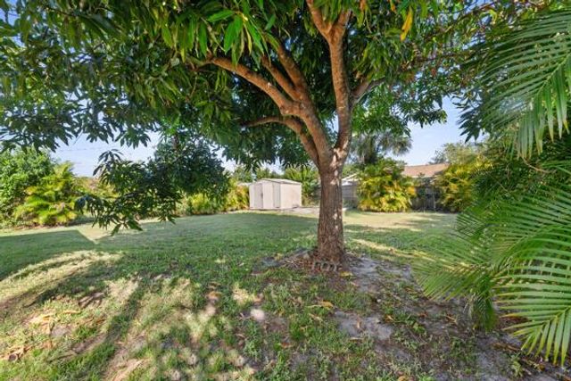 3027 SE Orchid Street, Stuart, FL 34997
