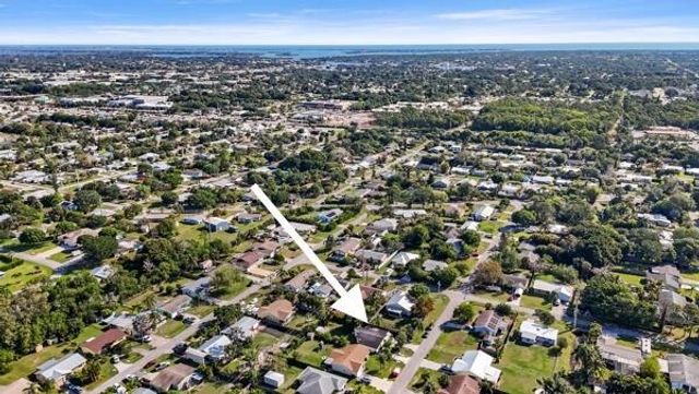 3027 SE Orchid Street, Stuart, FL 34997