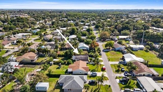 3027 SE Orchid Street, Stuart, FL 34997
