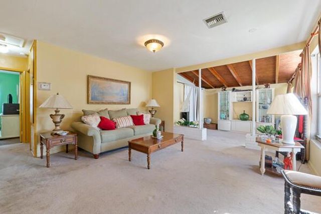 3027 SE Orchid Street, Stuart, FL 34997