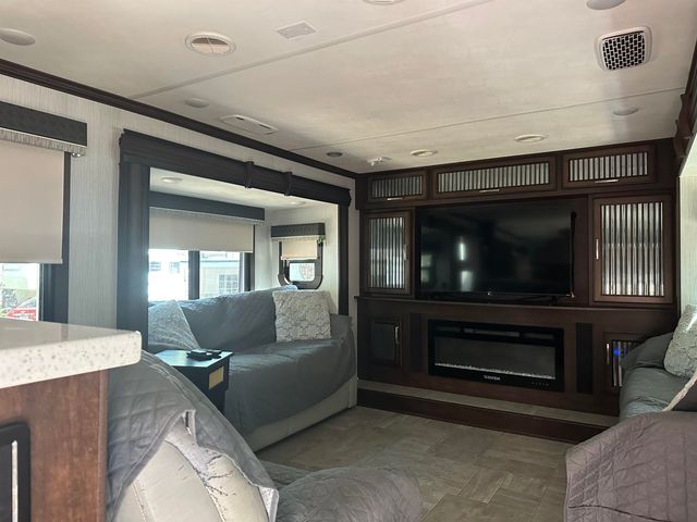 613-488 5th Ave. S, Myrtle Beach, SC 29577