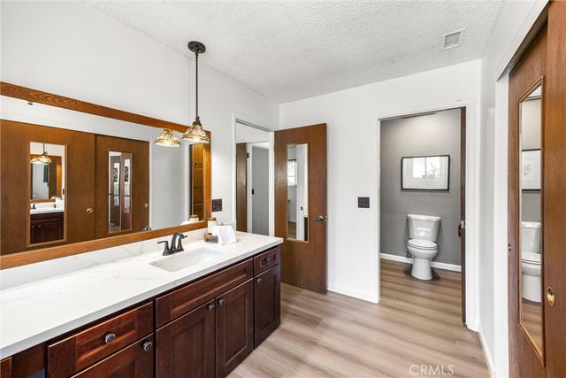 9596 Tangelo Ave, Fontana, CA 92335