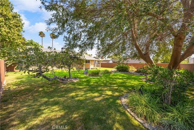 9596 Tangelo Ave, Fontana, CA 92335