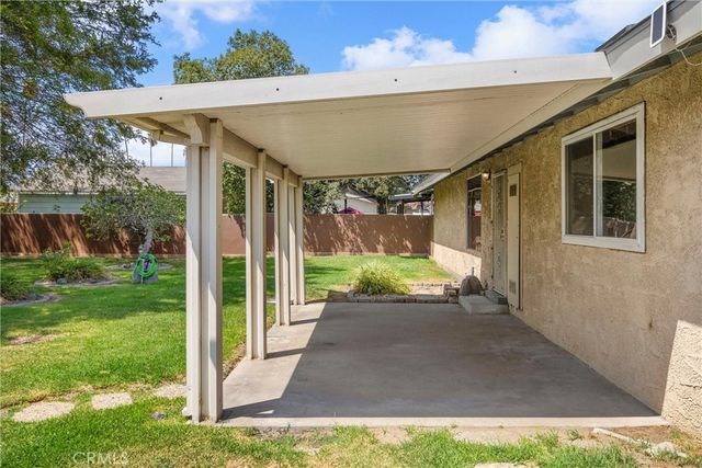 9596 Tangelo Ave, Fontana, CA 92335