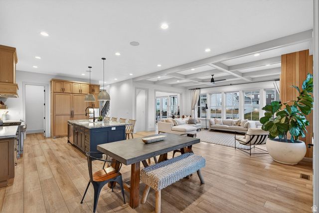 6978 W DOCKSIDER DR, South Jordan, UT 84009