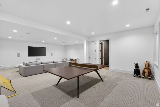 6978 W DOCKSIDER DR, South Jordan, UT 84009