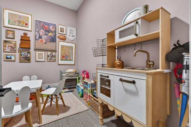 6978 W DOCKSIDER DR, South Jordan, UT 84009