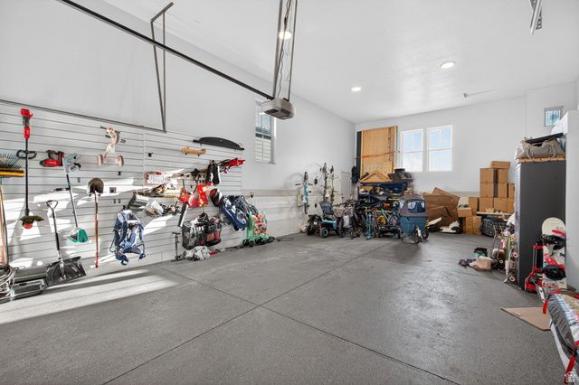 6978 W DOCKSIDER DR, South Jordan, UT 84009