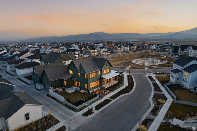 6978 W DOCKSIDER DR, South Jordan, UT 84009