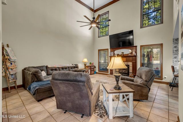 1613 Fairhaven Drive, Gautier, MS 39553