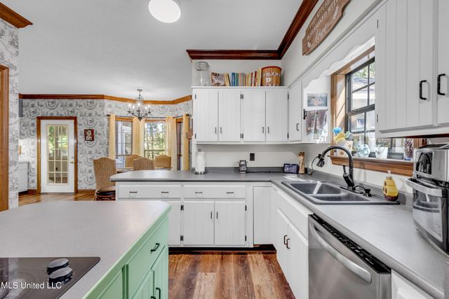 1613 Fairhaven Drive, Gautier, MS 39553