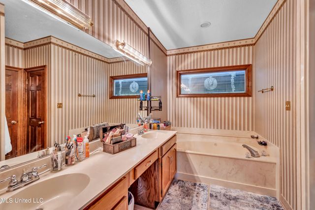 1613 Fairhaven Drive, Gautier, MS 39553