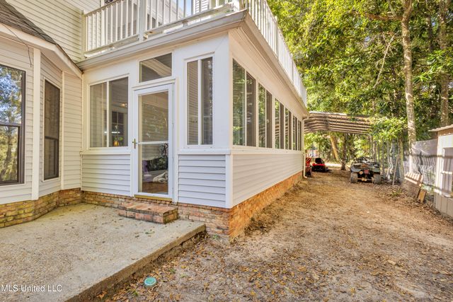 1613 Fairhaven Drive, Gautier, MS 39553