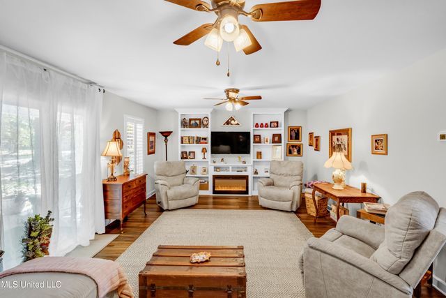 1613 Fairhaven Drive, Gautier, MS 39553