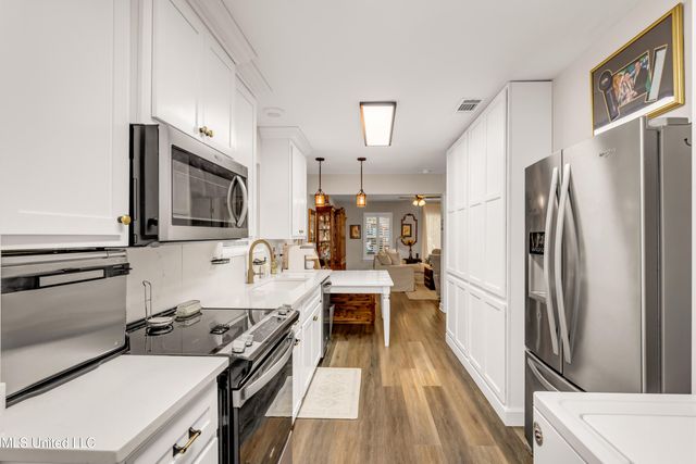 1613 Fairhaven Drive, Gautier, MS 39553