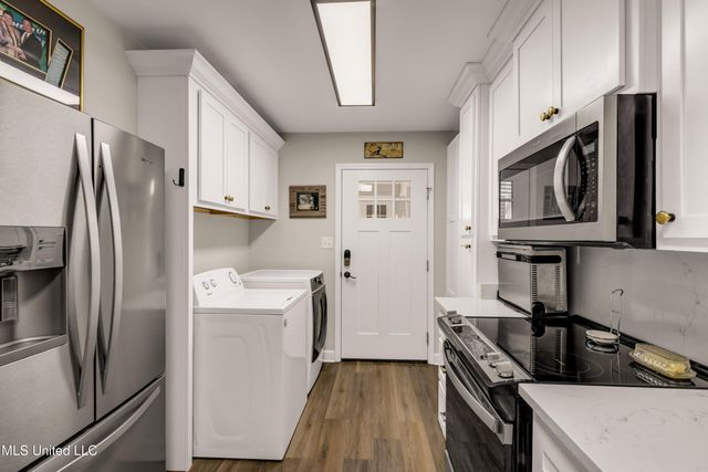 1613 Fairhaven Drive, Gautier, MS 39553