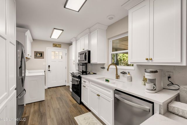 1613 Fairhaven Drive, Gautier, MS 39553