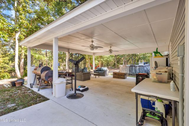 1613 Fairhaven Drive, Gautier, MS 39553