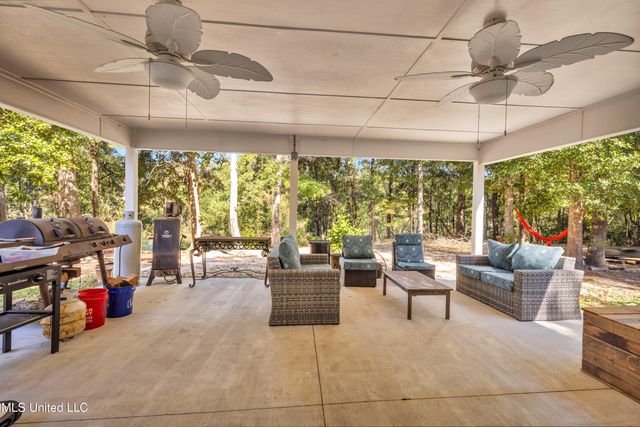 1613 Fairhaven Drive, Gautier, MS 39553