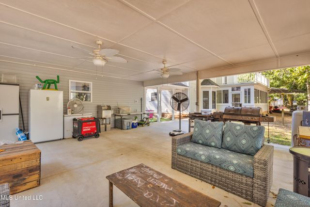 1613 Fairhaven Drive, Gautier, MS 39553