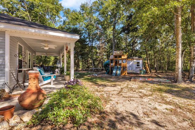 1613 Fairhaven Drive, Gautier, MS 39553