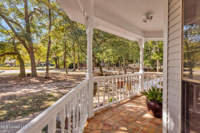 1613 Fairhaven Drive, Gautier, MS 39553