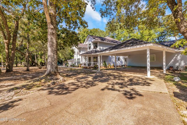 1613 Fairhaven Drive, Gautier, MS 39553
