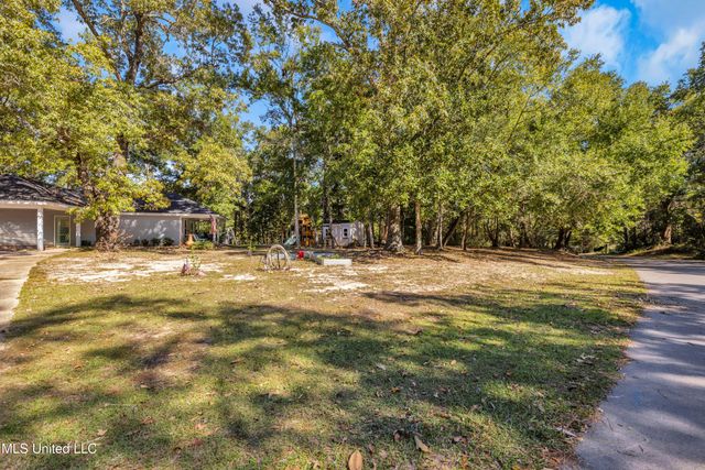 1613 Fairhaven Drive, Gautier, MS 39553
